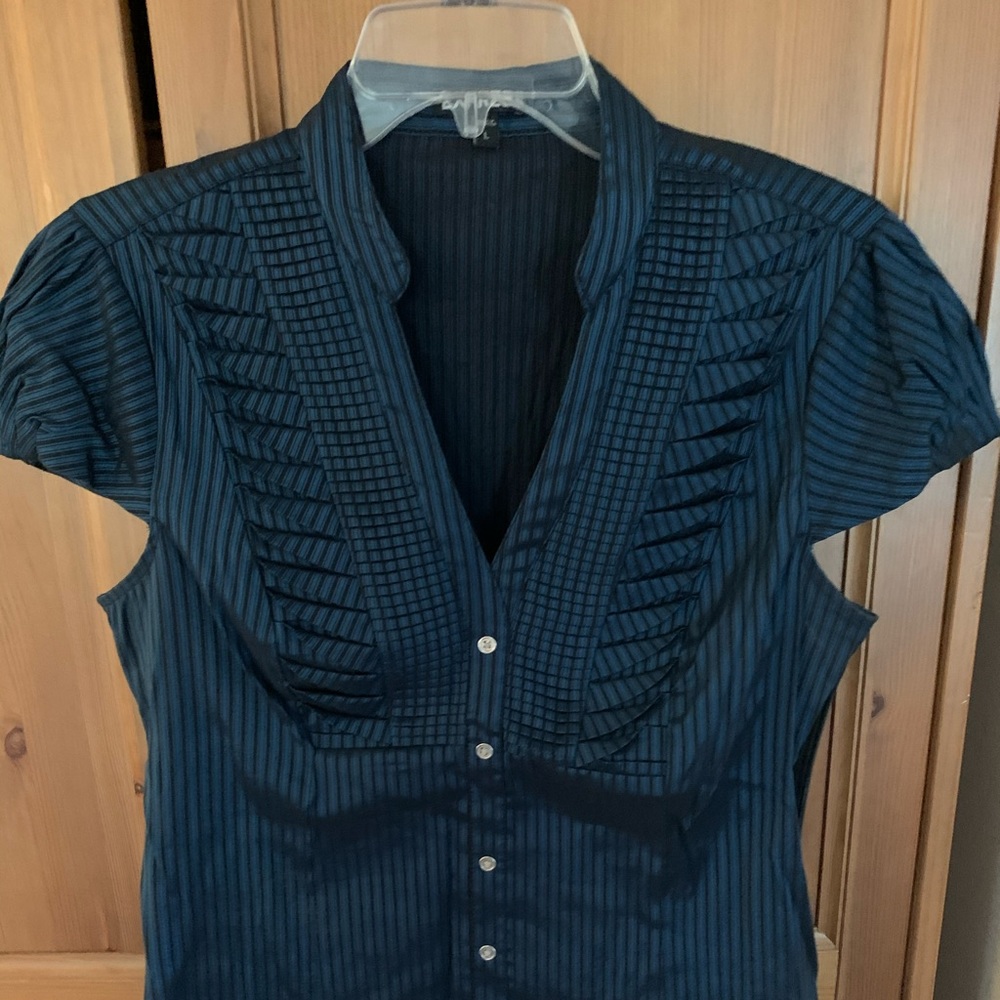 Cute top for work or going out